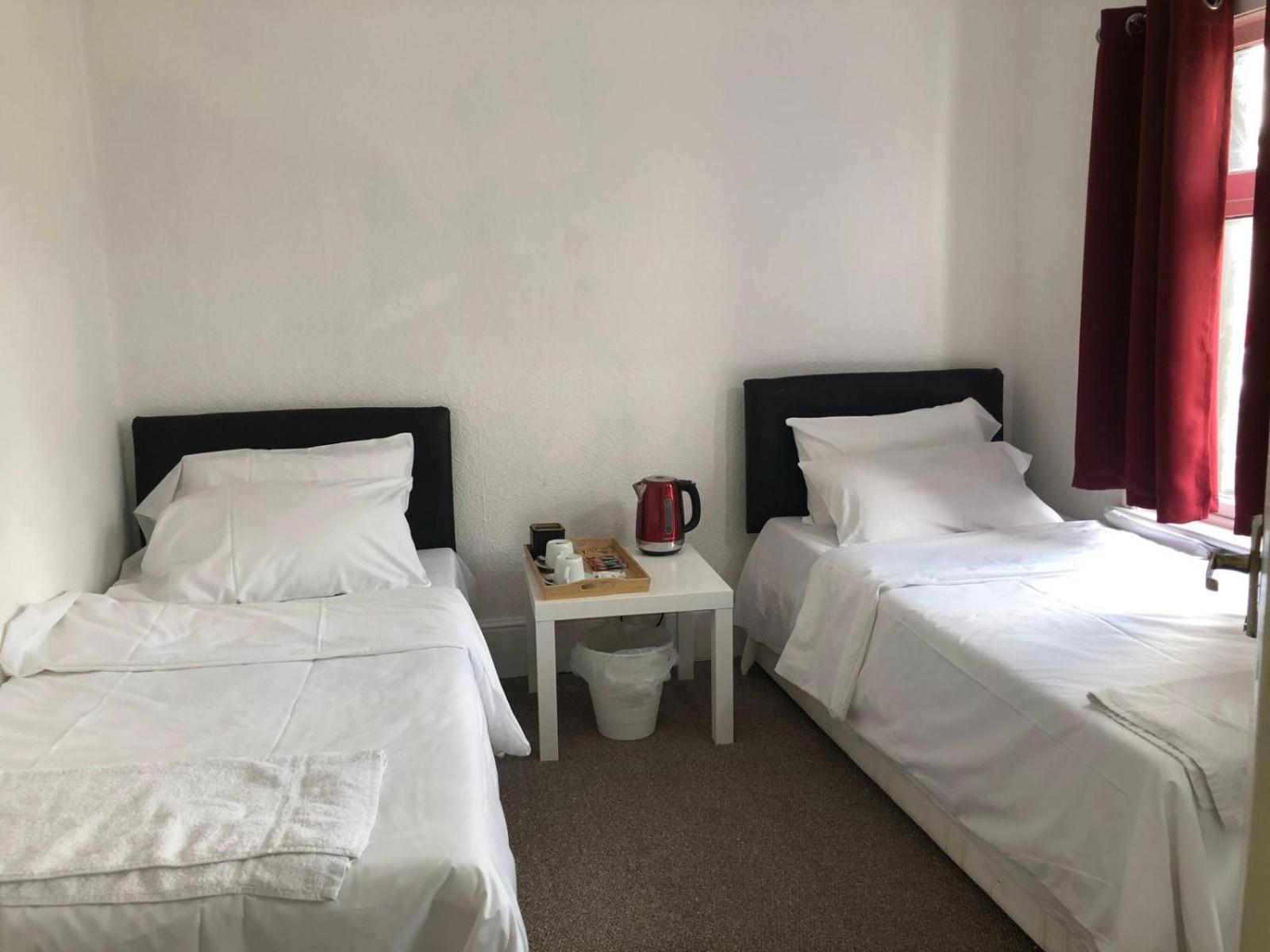 Saji Hotel Ίλφορντ Εξωτερικό φωτογραφία